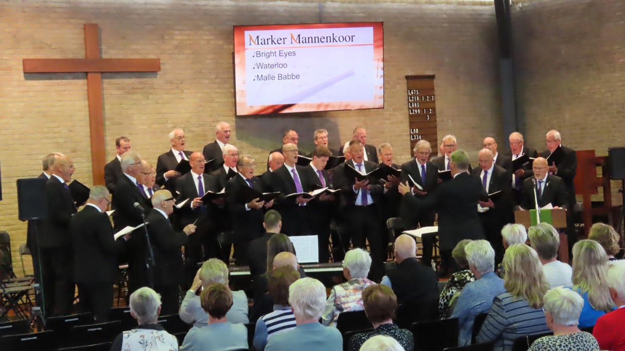 Geslaagde concertmiddag Marker Mannenkoor &amp; Forever Young